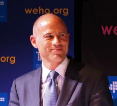 Breaking-News article about Michael Avenatti arrested for wire fraud and extortion